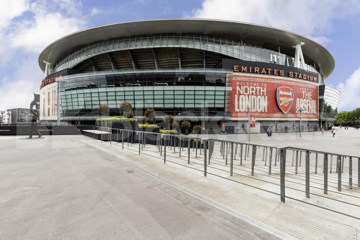 locate din a new build in the heart of Highbury close to Arsenal Station  Drayton Park, Highbury 